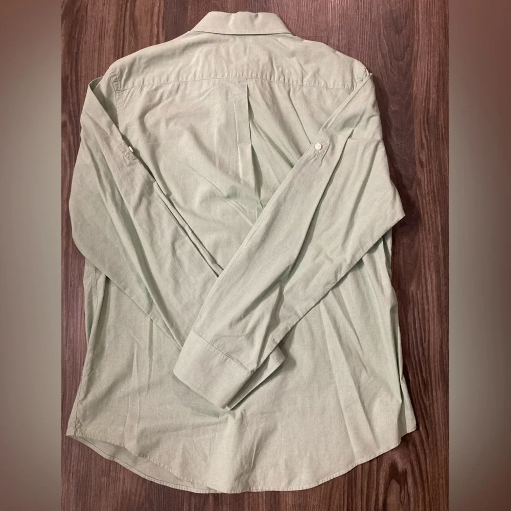 Banana Republic Men’s Soft‎ Wash Large Button Down Shirt